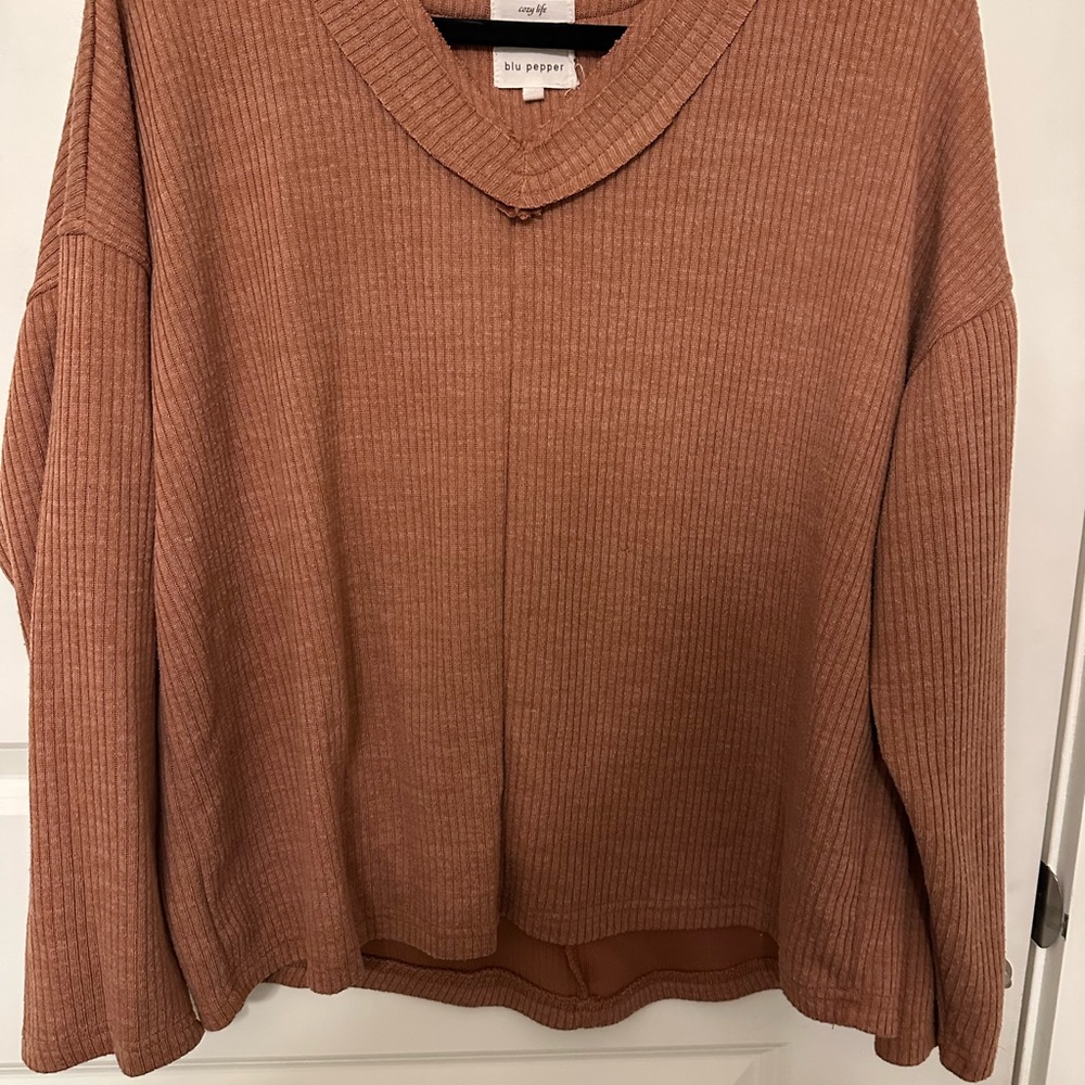 Blu Pepper Women's V-Neck Ribbed Sweater - Orange